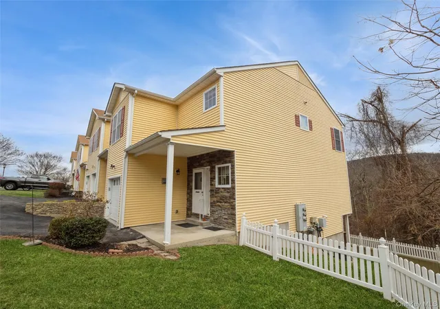 Photo 3 of Sale Pending at 43 Aveonis Ct, Fishkill, NY 12524 | MLS# 953668 | Listing updated on 2026-09-18