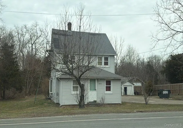 Photo 3 of Single family home for sale at 24635 Main Rd, Cutchogue, NY 11935 | MLS# 954672 | Listing updated on 2026-09-18