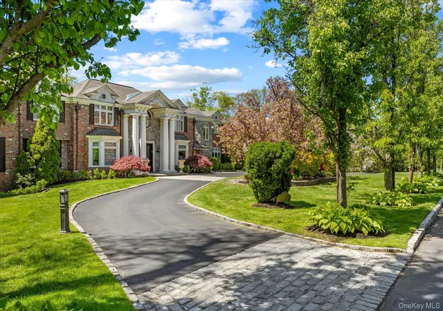 Photo 1 of Mansion for sale at 10 Hemlock Dr, North Hempstead, NY 11024 | MLS# 956586 | Listing updated on 2026-09-18