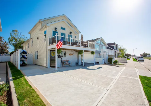 Photo 3 of Sale Pending at 246 W Bay Dr, Long Beach, NY 11561 | MLS# 956770 | Listing updated on 2026-09-23