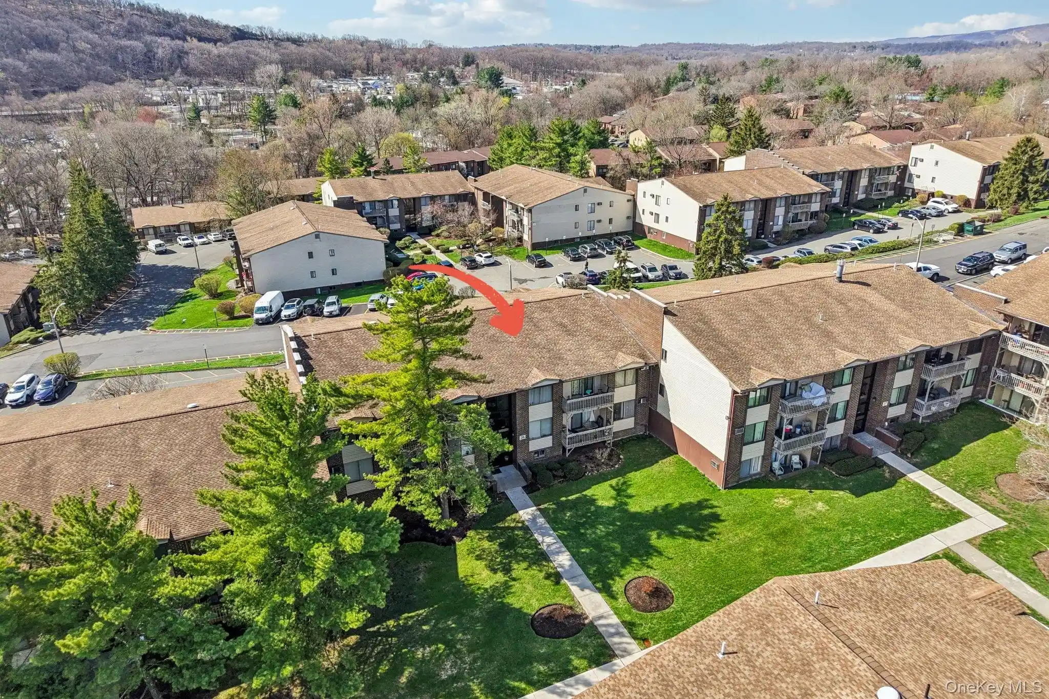 Listing Photo 2 - Condo for sale in 267 Country Clb Ln located at 267 Country Clb Ln, Pomona, NY 10970 - Unit 267 Country Clb Ln