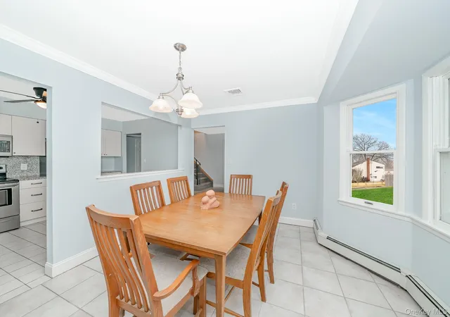 Photo 4 of Sale Pending at 24 Brooktree Cir, Babylon, NY 11757 | MLS# 959231 | Listing updated on 2026-09-18