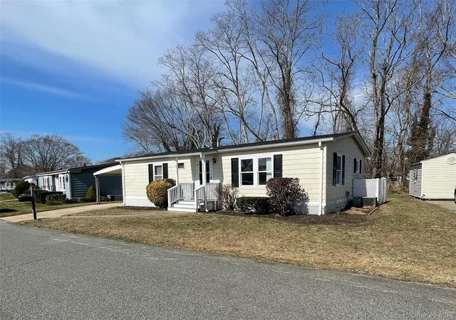 Photo 2 of Manufactured home for sale at 1661 Old Country Rd #398, Riverhead, NY 11901 | MLS# 960320 | Listing updated on 2026-09-18