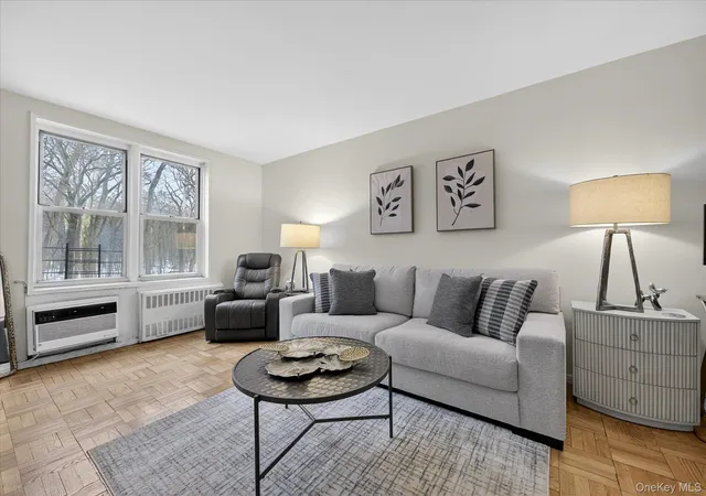 Listing Photo 3 - Condo for sale in building located at 6535 Broadway, New York, NY 10471 - Unit #1G