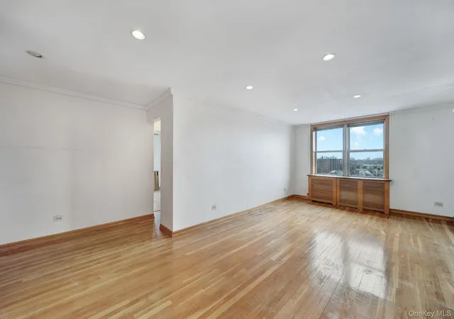 Listing Photo 5 - Condo for sale in building located at 735Th Ave W, New York, NY 11223 - Unit #6M