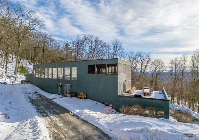Photo 3 of Single family home for sale at 306 Meads Mountain Rd, Woodstock, NY 12498 | MLS# 963379 | Listing updated on 2026-09-16