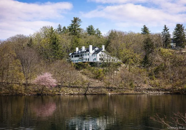 Photo 3 of Mansion for sale at 225 E Lake Rd, Tuxedo, NY 10987 | MLS# 964313 | Listing updated on 2026-09-18