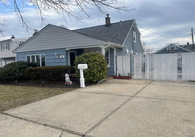 Single family home for sale at 20 Peacock Ln, Hempstead, NY 11756 | MLS# 966305 | Listing updated on 2026-09-18