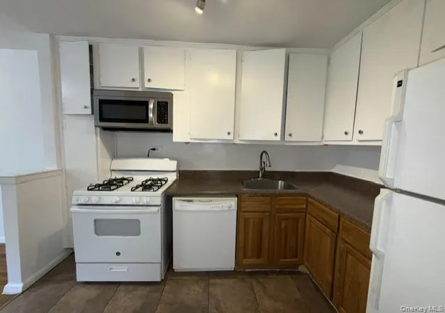 Listing Photo 4 - Condo for sale in building located at 108-50 62Nd Dr, New York, NY 11375 - Unit #2N