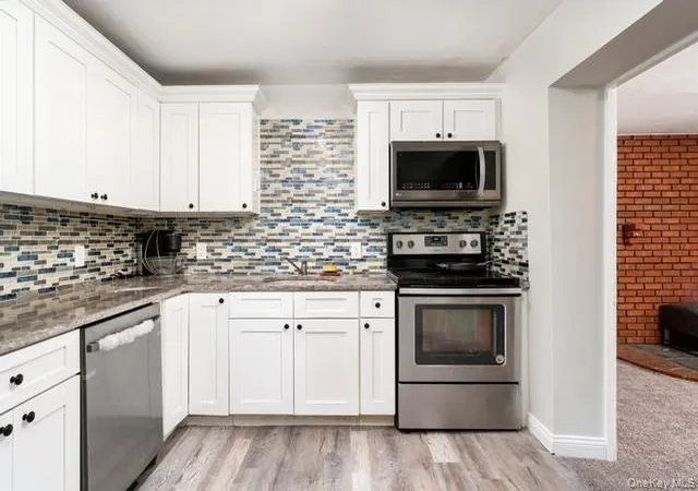 Photo 3 of Single family home for sale at 10 Sunnyside Dr, Sound Beach, NY 11789 | MLS# 972696 | Listing updated on 2026-09-18