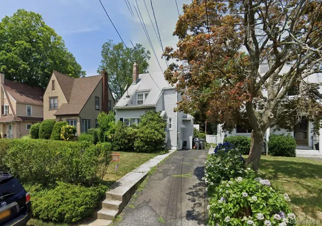 Photo 1 of Single family home for sale at 140 Grant Ave, White Plains, NY 10604 | MLS# 976091 | Listing updated on 2026-09-18