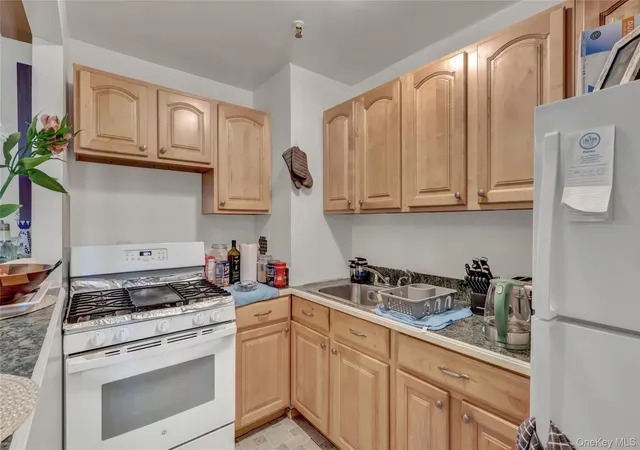 Photo 4 of House for sale at 20 Wendell St #26E, Hempstead, NY 11550 | MLS# 978746 | Listing updated on 2026-09-18
