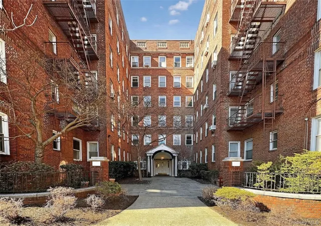 House for sale at 45 Kew Gdns Rd #5N, New York, NY 11415 | MLS# 979235 | Listing updated on 2026-10-17