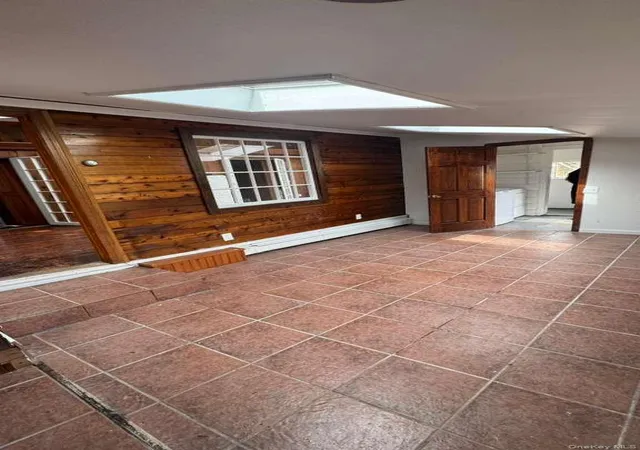 Photo 4 of Sale Pending at 17 Jade St, Islip, NY 11769 | MLS# 980770 | Listing updated on 2026-09-25