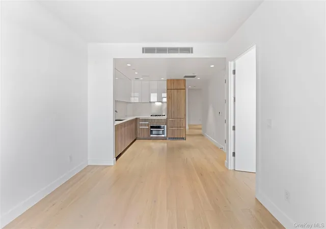Listing Photo 2 - Condo for sale in NuSun Tower located at 136-18 Maple Ave, New York, NY 11355 - Unit #5G