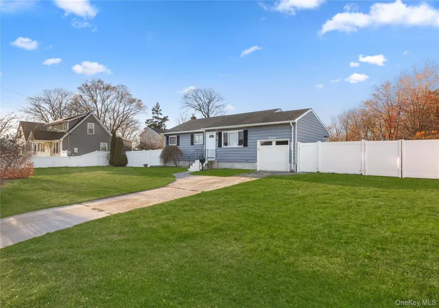 Photo 2 of Single family home for sale at 14 Platt Ave, West Babylon, NY 11704 | MLS# 981949 | Listing updated on 2026-09-18
