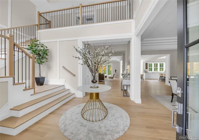 Photo 3 of Mansion for sale at 38 Cow Neck Rd, North Hempstead, NY 11050 | MLS# 983316 | Listing updated on 2026-09-16