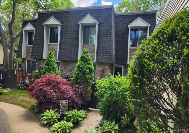Photo 1 of Condo for sale at 175 Cambridge Dr, Port Jefferson Station, NY 11776 | MLS# 984718 | Listing updated on 2026-09-18