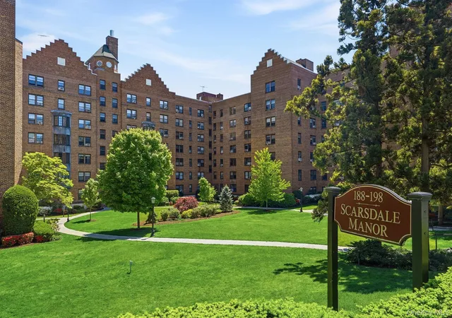 Photo 2 of Condo for sale at 196 Garth Rd #2F, Scarsdale, NY 10583 | MLS# 984838 | Listing updated on 2026-09-18
