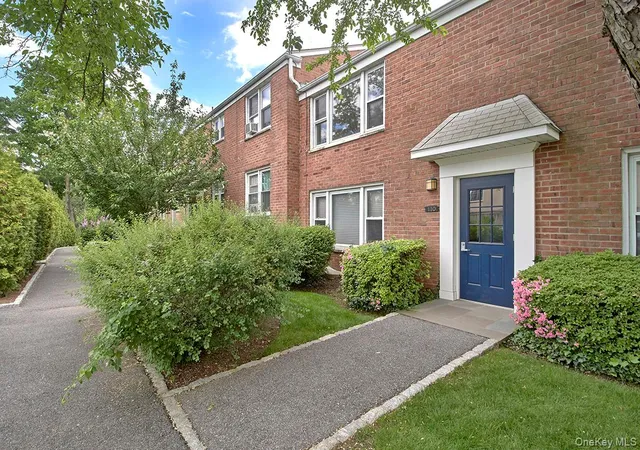 Photo 1 of Sale Pending at 110 Lawn Ter #2H, Mamaroneck, NY 10543 | MLS# 986584 | Listing updated on 2026-09-16
