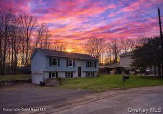 Photo 2 of Single family home for sale at 40 Cathy Jo Pl, Rochester, NY 12404 | MLS# 987690 | Listing updated on 2026-10-06