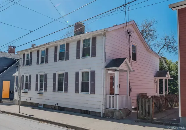 Photo 2 of Single family home for sale at 11 Kemble Ave, Cold Spring, NY 10516 | MLS# 988773 | Listing updated on 2026-09-18
