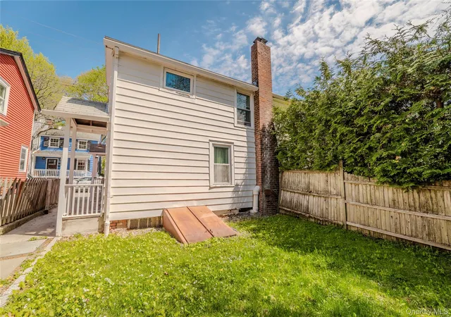 Photo 3 of Single family home for sale at 11 Kemble Ave, Cold Spring, NY 10516 | MLS# 988773 | Listing updated on 2026-09-18
