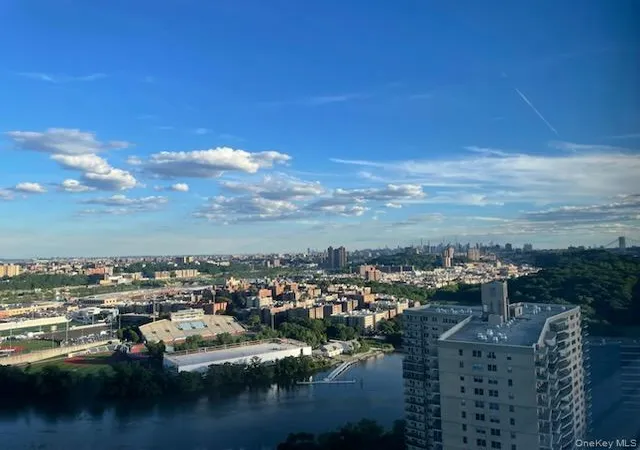 Photo 3 of Sale Pending at 555 Kappock St #26U, Bronx, NY 10463 | MLS# 990673 | Listing updated on 2026-09-18