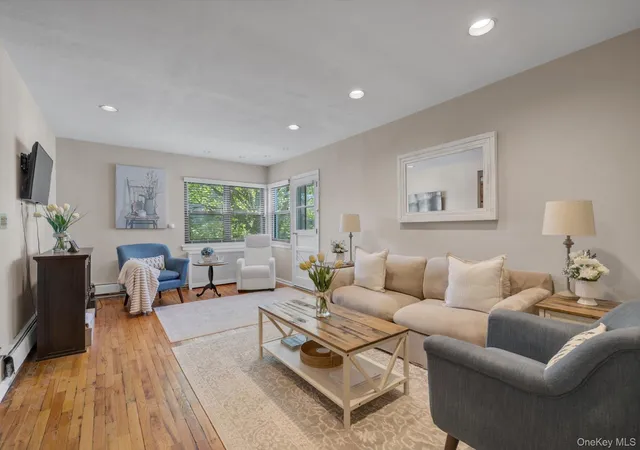 Photo 4 of House for sale at 1195 E Broadway #L23, Hempstead, NY 11557 | MLS# 990942 | Listing updated on 2026-10-05