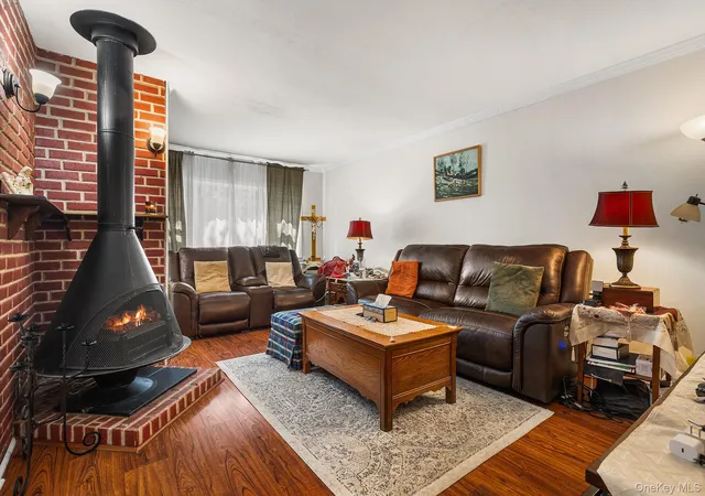 Photo 1 of Single family home for sale at 11 Hustis Rd, Cold Spring, NY 10516 | MLS# 991094 | Listing updated on 2026-09-18