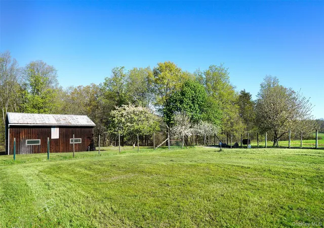 Photo 3 of Single family home for sale at 2005 Old Kings Hwy, Saugerties, NY 12477 | MLS# 991645 | Listing updated on 2026-09-18