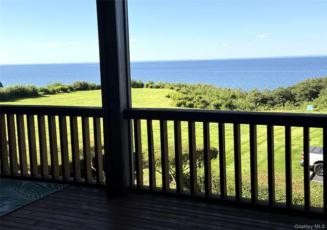 Photo 3 of Condo for sale at 605 Fox Hl Dr, Riverhead, NY 11933 | MLS# 991855 | Listing updated on 2026-09-19