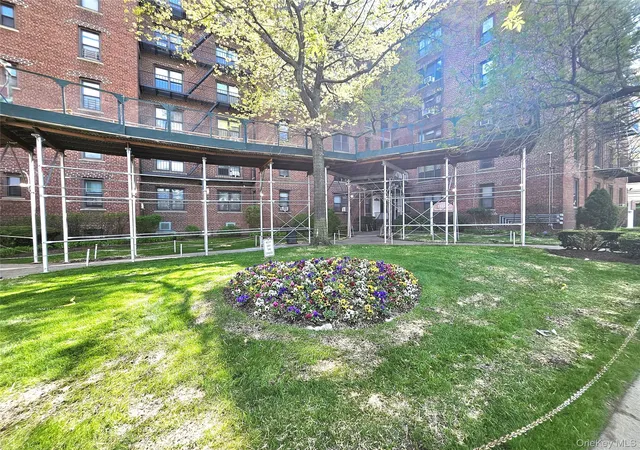 Photo 2 of Condo for sale at 112 24 Northern Blvd #3E, Corona, NY 11368 | MLS# 991960 | Listing updated on 2026-09-16
