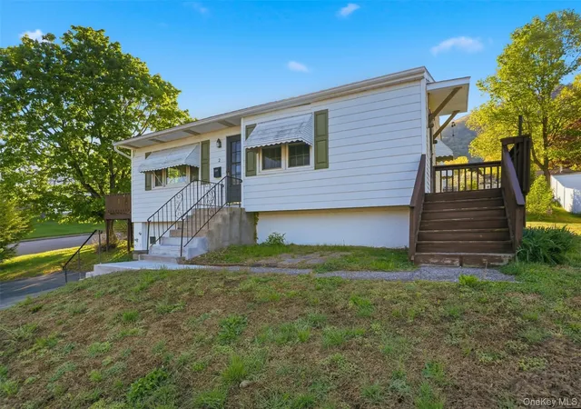 Photo 3 of Sale Pending at 2 Crescent Dr, Beacon, NY 12508 | MLS# 992001 | Listing updated on 2026-09-18