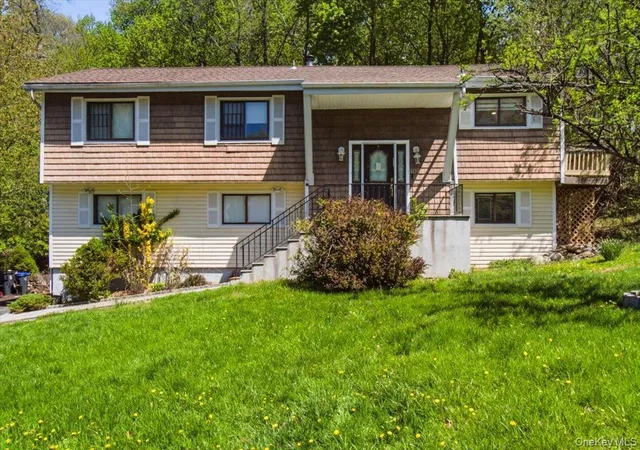 Photo 3 of Single family home for sale at 40 Donald Dr, Hastings On Hudson, NY 10706 | MLS# 992422 | Listing updated on 2026-09-18