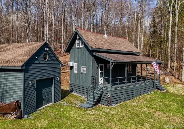 Photo 3 of Single family home for sale at 1895 Horse Brk Rd, Roscoe, NY 12776 | MLS# 993294 | Listing updated on 2026-09-29