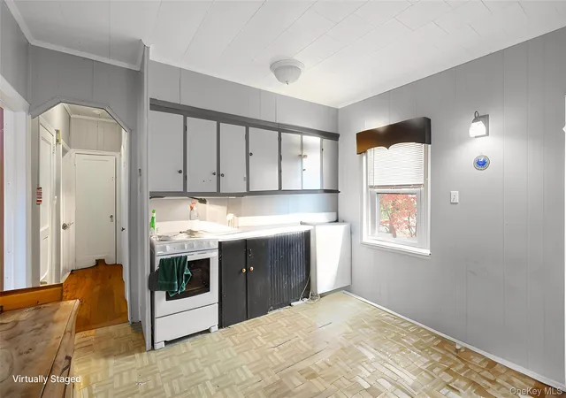 Photo 3 of Single family home for sale at 116 Lake Dr, Lake Peekskill, NY 10537 | MLS# 996109 | Listing updated on 2026-09-18