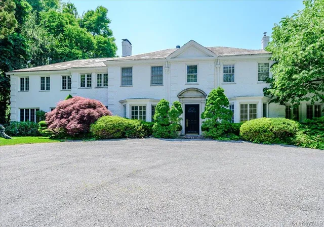 Photo 1 of Mansion for sale at 126 Station Rd, North Hempstead, NY 11024 | MLS# 996679 | Listing updated on 2026-09-18