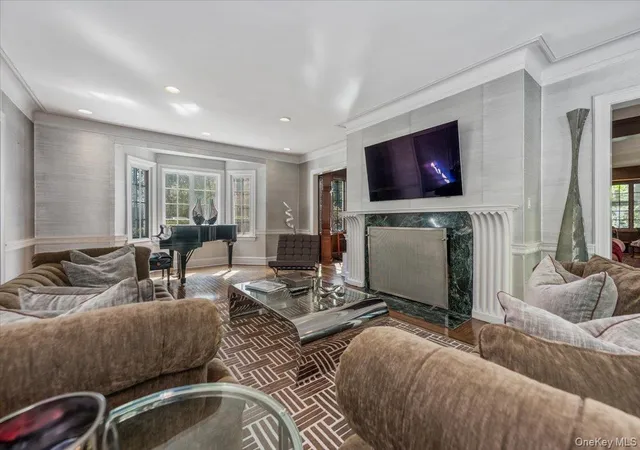 Photo 4 of Single family home for sale at 126 Station Rd, North Hempstead, NY 11024 | MLS# 996679 | Listing updated on 2026-10-10