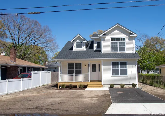 Photo 1 of Single family home for sale at 33 Dressel, Mastic, NY 11950 | MLS# 997014 | Listing updated on 2026-09-18