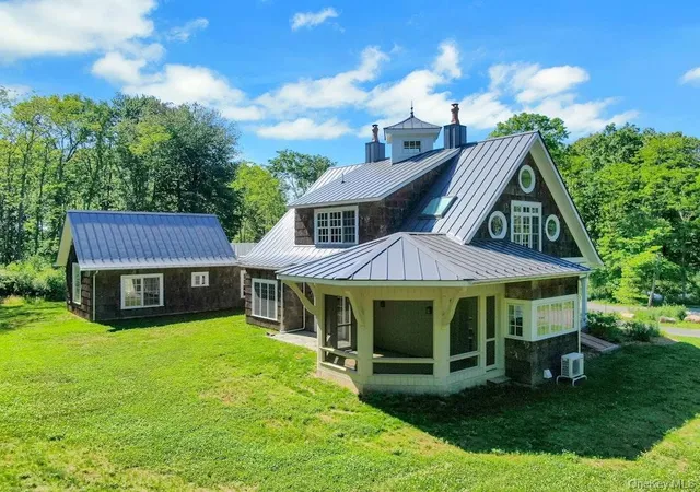 Photo 3 of Single family home for sale at 120 Dashville Rd, New Paltz, NY 12561 | MLS# 997298 | Listing updated on 2026-10-07