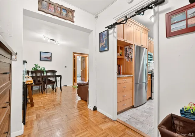 Photo 3 of Condo for sale at 25 Shady Glen Ct #2C, New Rochelle, NY 10805 | MLS# 998273 | Listing updated on 2026-10-06