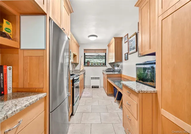 Photo 3 of House for sale at 25 Shady Glen Ct #2C, New Rochelle, NY 10805 | MLS# 998273 | Listing updated on 2026-10-06