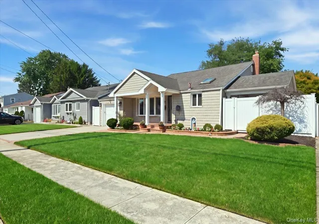 Photo 2 of Sale Pending at 220 Eastlake Ave, Oyster Bay, NY 11762 | MLS# 998379 | Listing updated on 2026-09-18