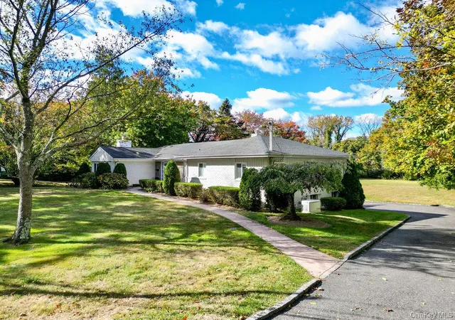 Photo 2 of Single family home for sale at 24 Hemlock Dr, North Hempstead, NY 11024 | MLS# 998434 | Listing updated on 2026-09-18
