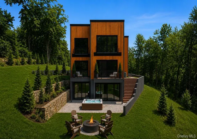 Single family home for sale at 41 Mead Rd, Armonk, NY 10504 | MLS# 999973
