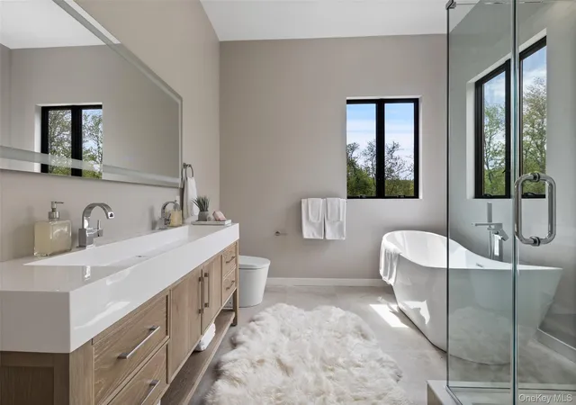 Photo 3 of Mansion for sale at 41 Mead Rd, Armonk, NY 10504 | MLS# 999973 | Listing updated on 2026-10-14