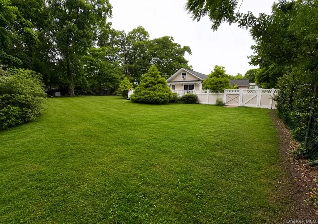 Photo 4 of Single family home for sale at 81 Union Ave, Amityville, NY 11701 | MLS# 000173 | Listing updated on 2026-09-16