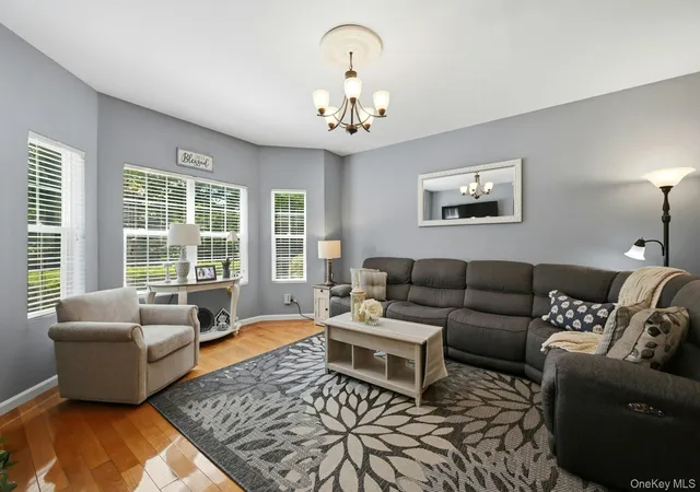 Photo 3 of Sale Pending at 3 Pia Ct, Holtsville, NY 11742 | MLS# 1000207 | Listing updated on 2026-09-18