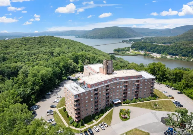 Photo 1 of Sale Pending at 1 Lakeview Dr #1P, Peekskill, NY 10566 | MLS# 1001033 | Listing updated on 2026-09-26